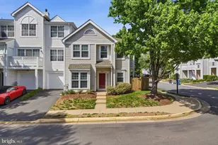 14473 Glencrest Cir, Centreville, VA 20120 - Photo 1