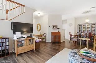 14473 Glencrest Cir, Centreville, VA 20120 - Photo 7