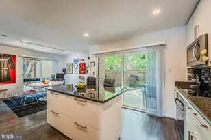 2013 Lakewinds Dr, Reston, VA 20191 - Photo 21