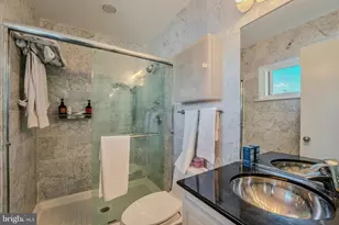 2013 Lakewinds Dr, Reston, VA 20191 - Photo 29