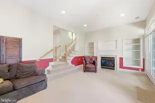 7046 Mundy Point Ct, Fort Belvoir, VA 22060 - Photo 33