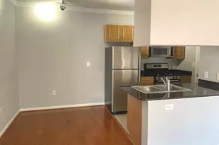 12124 Garden Ridge Ln, Fairfax, VA 22030 - Photo 7