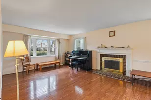 4228 Pageant Ln, Fairfax, VA 22033 - Photo 3