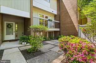 12001 Insha Ct, Reston, VA 20191 - Photo 5
