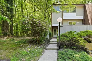12001 Insha Ct, Reston, VA 20191 - Photo 3