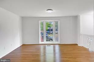 10911 Santa Clara Dr, Fairfax, VA 22030 - Photo 9