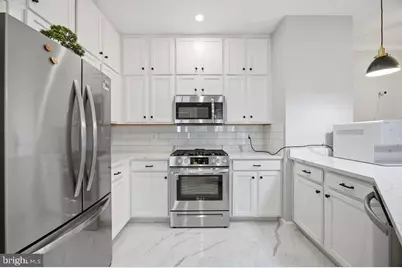 5106 Travis Edward Way #C, Centreville, VA 20120 - Photo 25