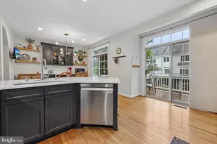 125 Carter Ct SW, Vienna, VA 22180 - Photo 5