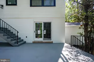 1554 Forest Villa Ln, McLean, VA 22101 - Photo 47