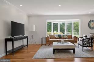 1554 Forest Villa Ln, McLean, VA 22101 - Photo 9