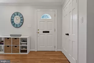 1554 Forest Villa Ln, McLean, VA 22101 - Photo 5