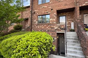 3840 Steppes Ct, Falls Church, VA 22041 - Photo 3