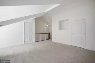 8894 Ashgrove House Ln, Vienna, VA 22182 - Photo 33