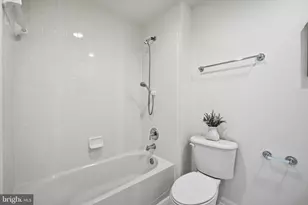 8894 Ashgrove House Ln, Vienna, VA 22182 - Photo 29