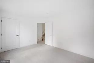 8894 Ashgrove House Ln, Vienna, VA 22182 - Photo 31