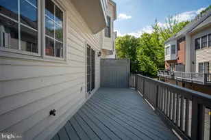 8894 Ashgrove House Ln, Vienna, VA 22182 - Photo 21