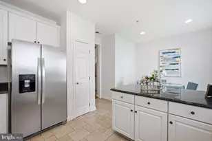 8894 Ashgrove House Ln, Vienna, VA 22182 - Photo 19