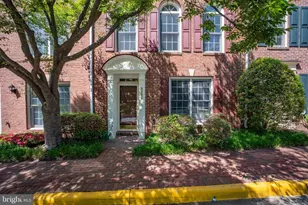 8894 Ashgrove House Ln, Vienna, VA 22182 - Photo 3