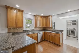 5932 Innisvale Dr, Fairfax Station, VA 22039 - Photo 9
