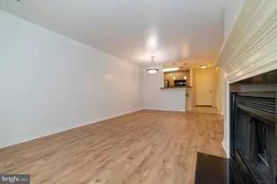 3176 Summit Square Dr, Oakton, VA 22124 - Photo 25