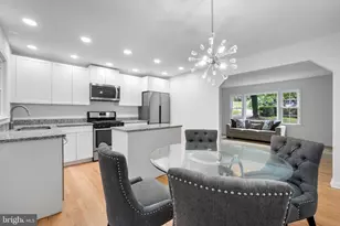 6474 Oakwood Dr, Falls Church, VA 22041 - Photo 9