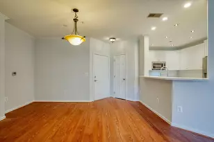 2701 Bellforest Ct, Vienna, VA 22180 - Photo 7