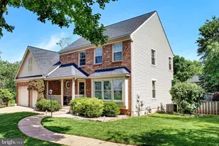 3289 Kinross Cir, Herndon, VA 20171 - Photo 39