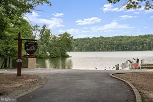5926 Powell's Landing Rd, Burke, VA 22015 - Photo 53