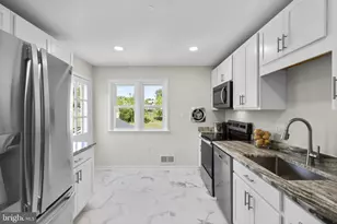 7530 Fairwood Ln, Falls Church, VA 22046 - Photo 13