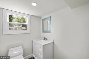 7530 Fairwood Ln, Falls Church, VA 22046 - Photo 29