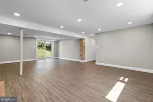 7530 Fairwood Ln, Falls Church, VA 22046 - Photo 25