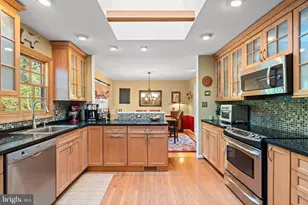 1920 Windmill Ln, Alexandria, VA 22307 - Photo 15