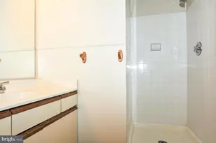 6009 Curtier Dr, Alexandria, VA 22310 - Photo 13