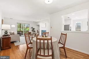 10026 Oakton Terrace Rd, Oakton, VA 22124 - Photo 13