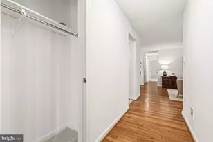 10026 Oakton Terrace Rd, Oakton, VA 22124 - Photo 3
