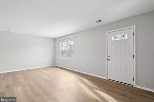 7907 Timarand Ct, Lorton, VA 22079 - Photo 5