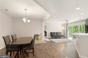 12501 Hayes Ct, Fairfax, VA 22033 - Photo 7