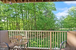 12501 Hayes Ct, Fairfax, VA 22033 - Photo 13