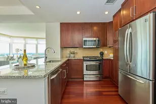 8220 Crestwood Heights Dr, McLean, VA 22102 - Photo 7