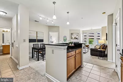 2665 Prosperity Avenue #351, Fairfax, VA 22031 - Photo 3