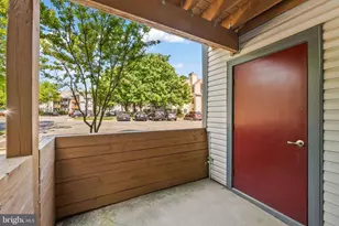 6901 Victoria Dr, Alexandria, VA 22310 - Photo 9