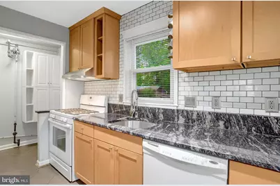 2340 Fairview Terrace, Alexandria, VA 22303 - Photo 3