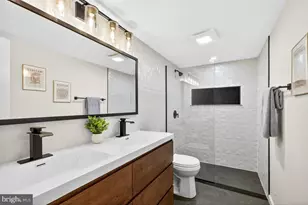 8370 Greensboro Dr, McLean, VA 22102 - Photo 27