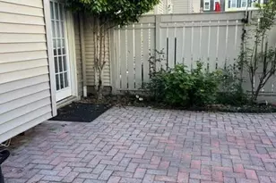 2386 Branleigh Park Ct, Reston, VA 20191 - Photo 3