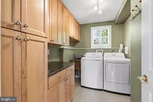 2386 Branleigh Park Ct, Reston, VA 20191 - Photo 47