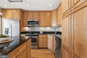 2386 Branleigh Park Ct, Reston, VA 20191 - Photo 19