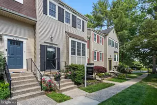 2386 Branleigh Park Ct, Reston, VA 20191 - Photo 3