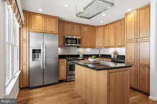 2386 Branleigh Park Ct, Reston, VA 20191 - Photo 17