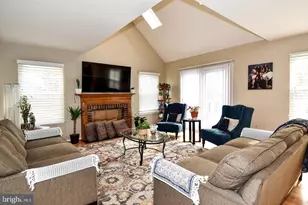 13171 Ruby Lace Ct, Herndon, VA 20171 - Photo 5