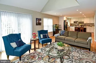 13171 Ruby Lace Ct, Herndon, VA 20171 - Photo 3